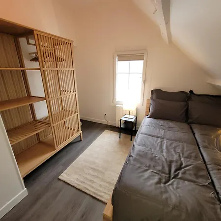 Duplex Calme Et Confortable Au Centre-Ville Compiegne Exterior photo