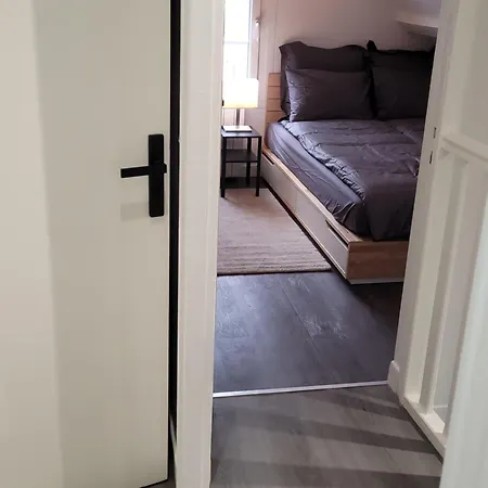 Duplex Calme Et Confortable Au Centre-Ville Compiegne Exterior photo