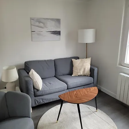 Duplex Calme Et Confortable Au Centre-Ville Compiegne Exterior photo