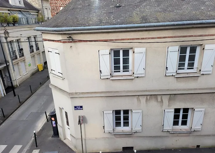 Duplex Calme Et Confortable Au Centre-Ville Compiegne